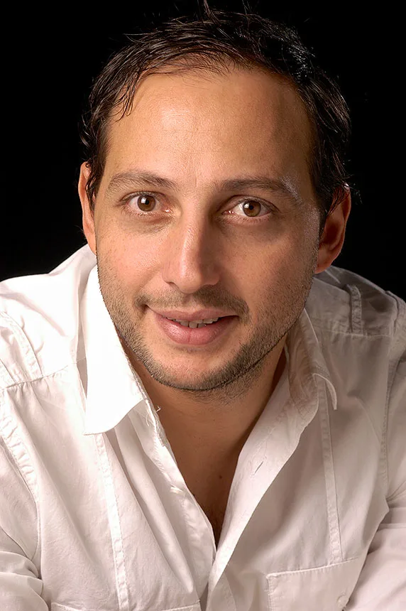 Ariel Staltari — foto 1