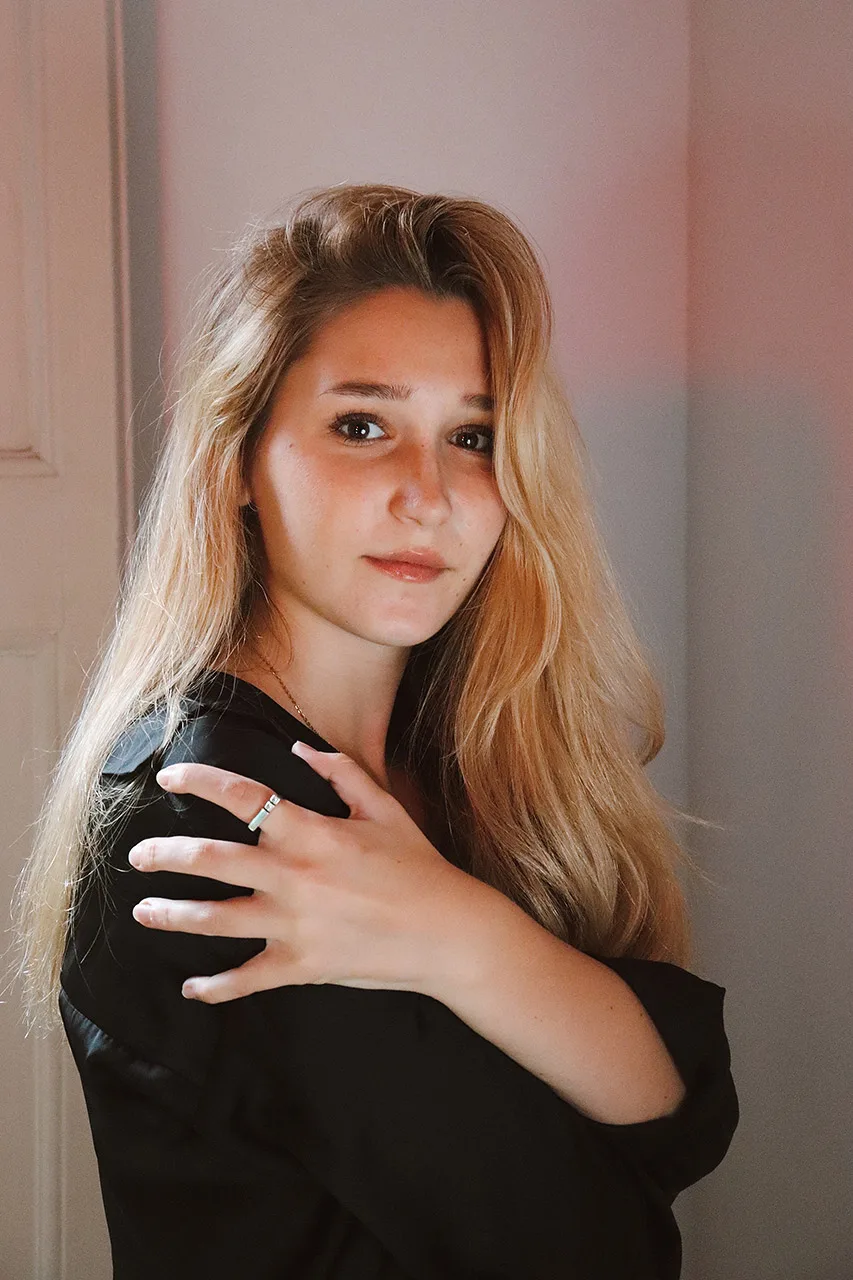 Thais Martin — foto 1